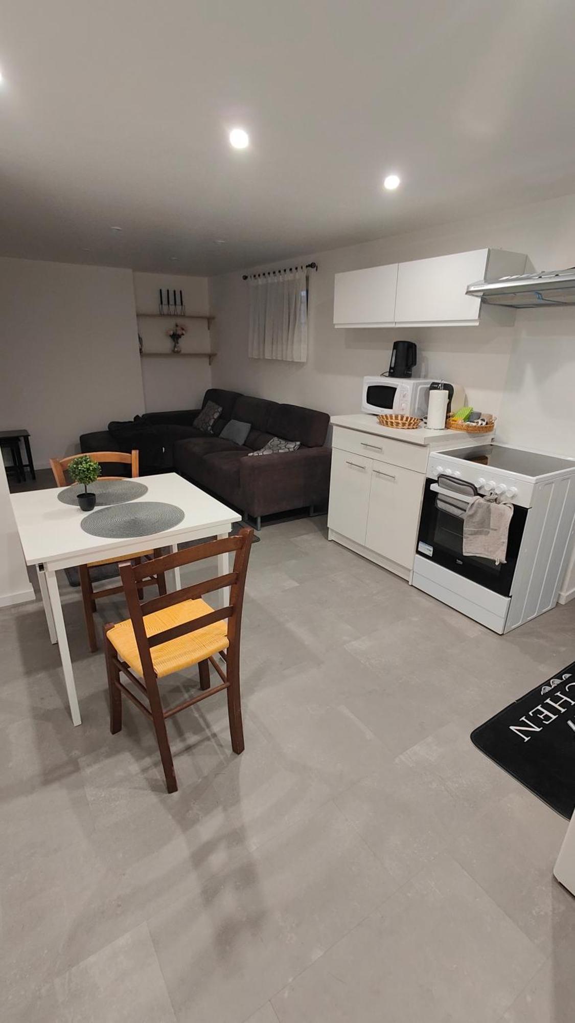 Bel Appartement F2 Entierement Renove ซิลิสตาต์ ภายนอก รูปภาพ